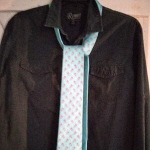 Tommy Hilfiger tie. Torquoise blue. Lobster print. Great dinner tie.$22. Silk